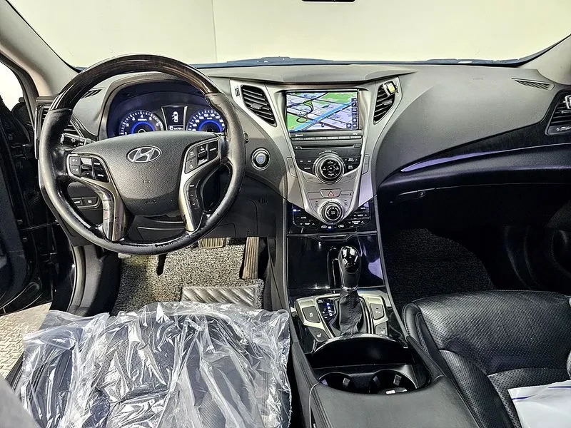 Hyundai Grandeur 2.4, снимка 5 - Автомобили и джипове - 54626092
