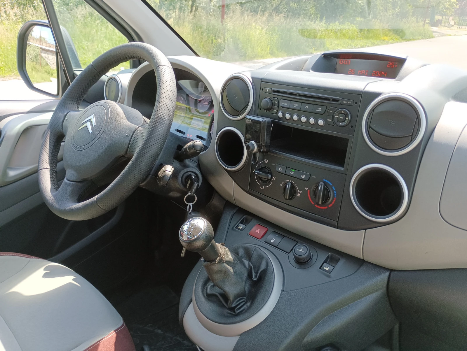 Citroen Berlingo 1.6HDI MULTISPACE - изображение 8