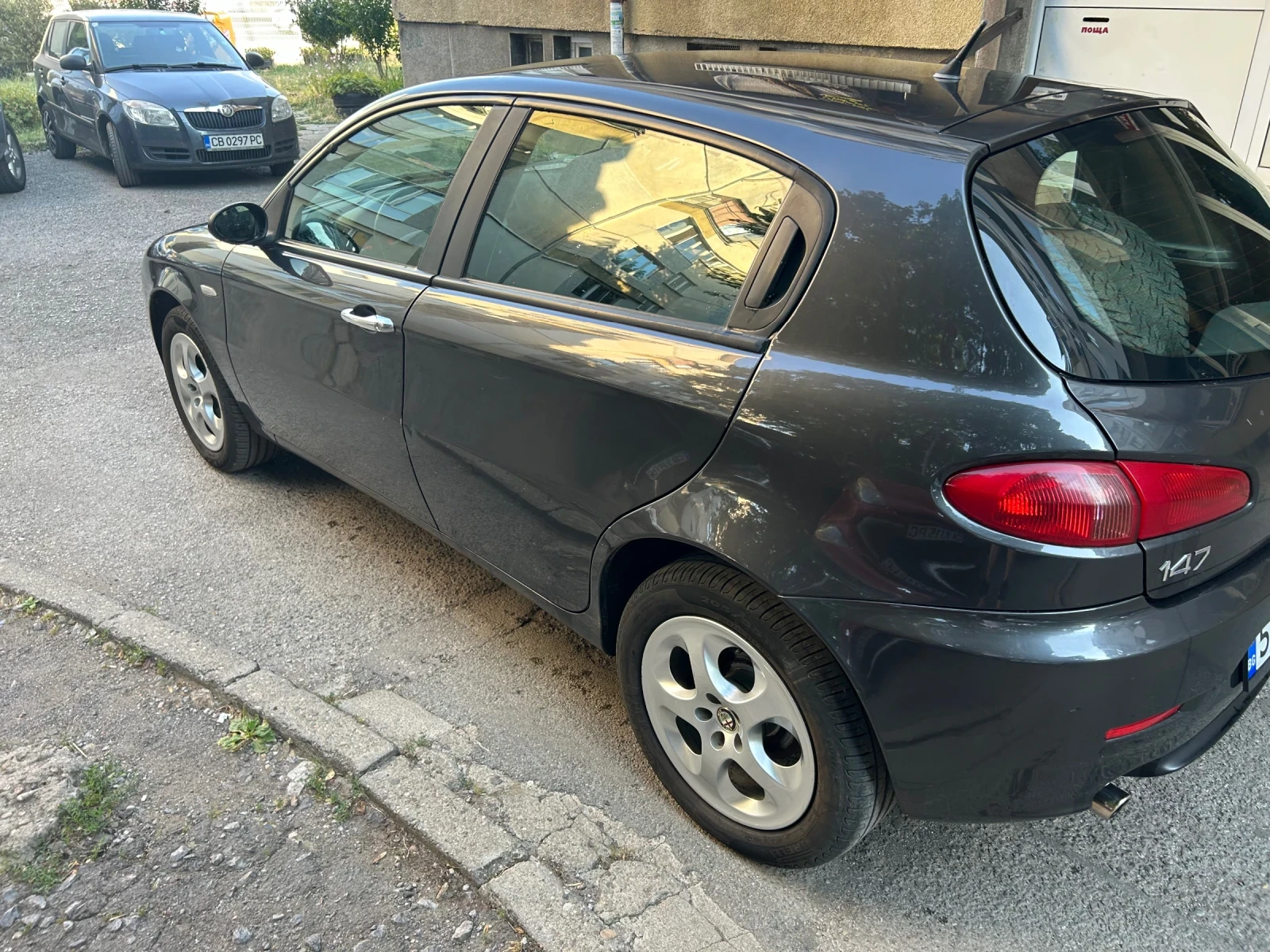 Alfa Romeo 147 1.9 jTD 8v 120к.с - изображение 4