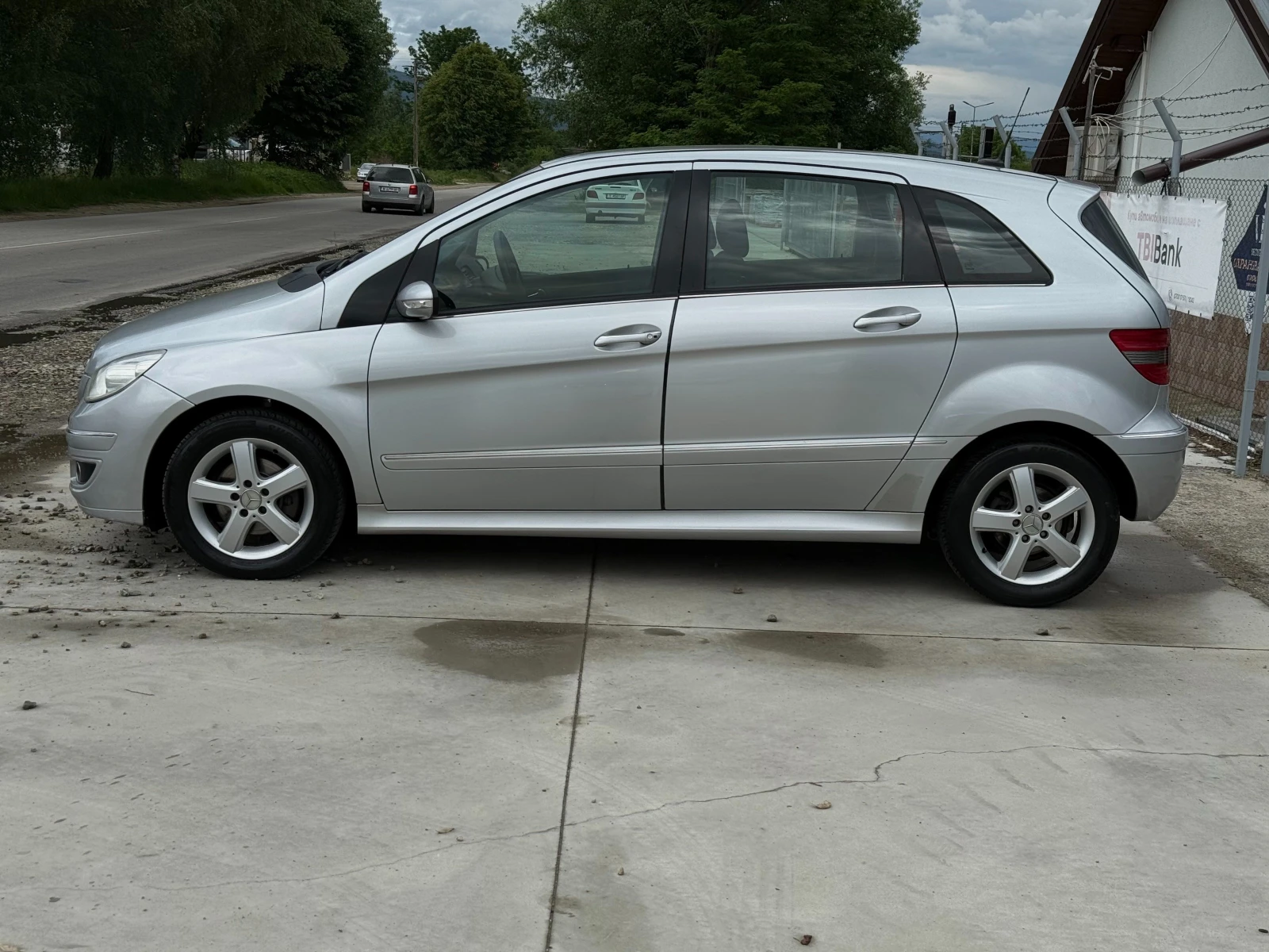 Mercedes-Benz B 200 2.0 CDI Автомат/Климатик/Собствен лизинг - изображение 7