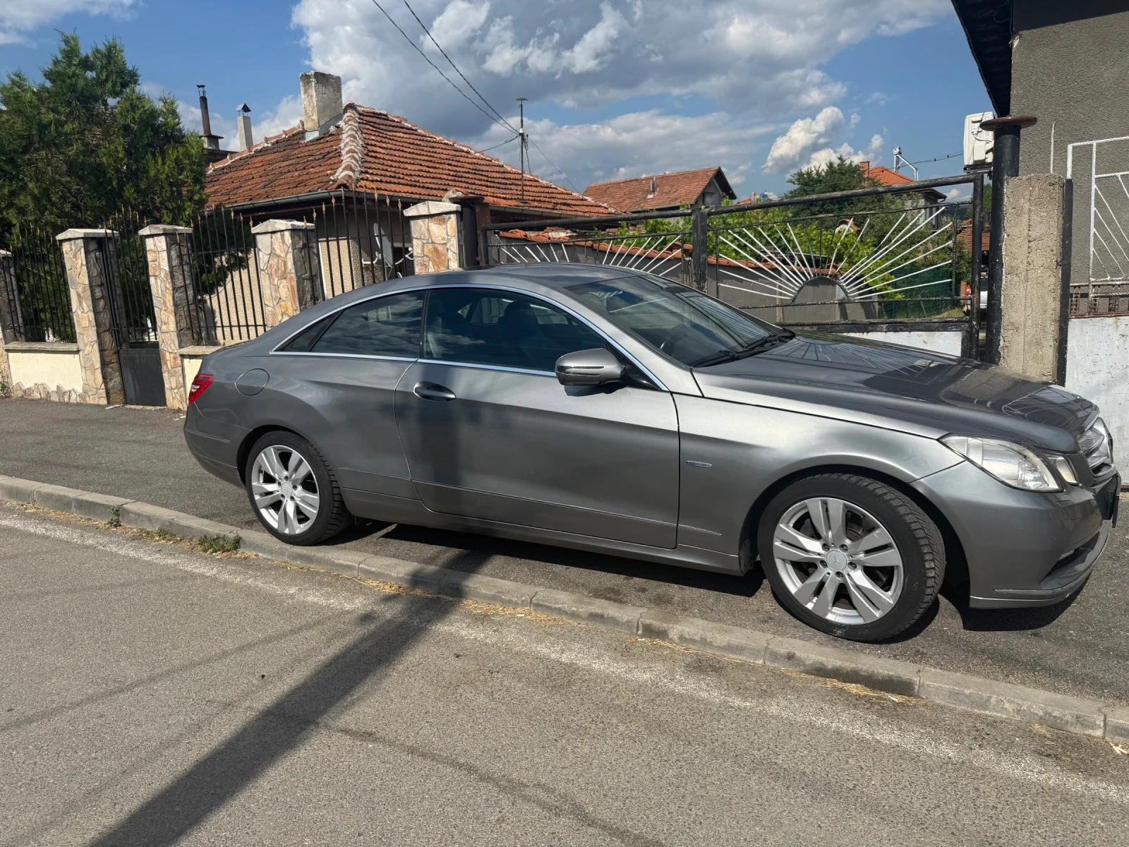 Mercedes-Benz E 250 CDI - изображение 8