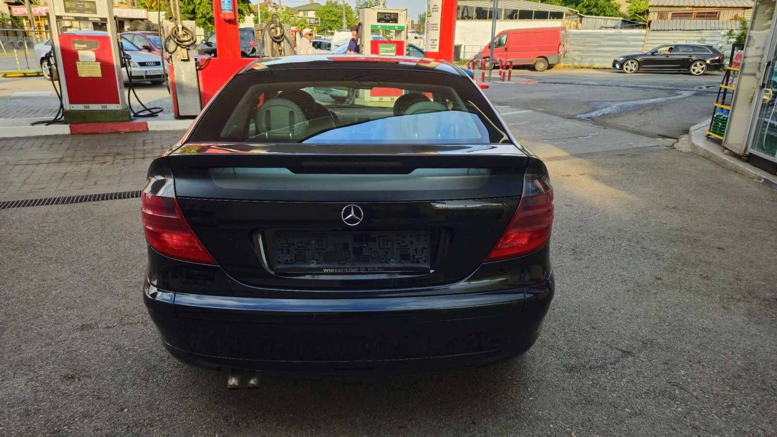 Mercedes-Benz C 220  - изображение 3