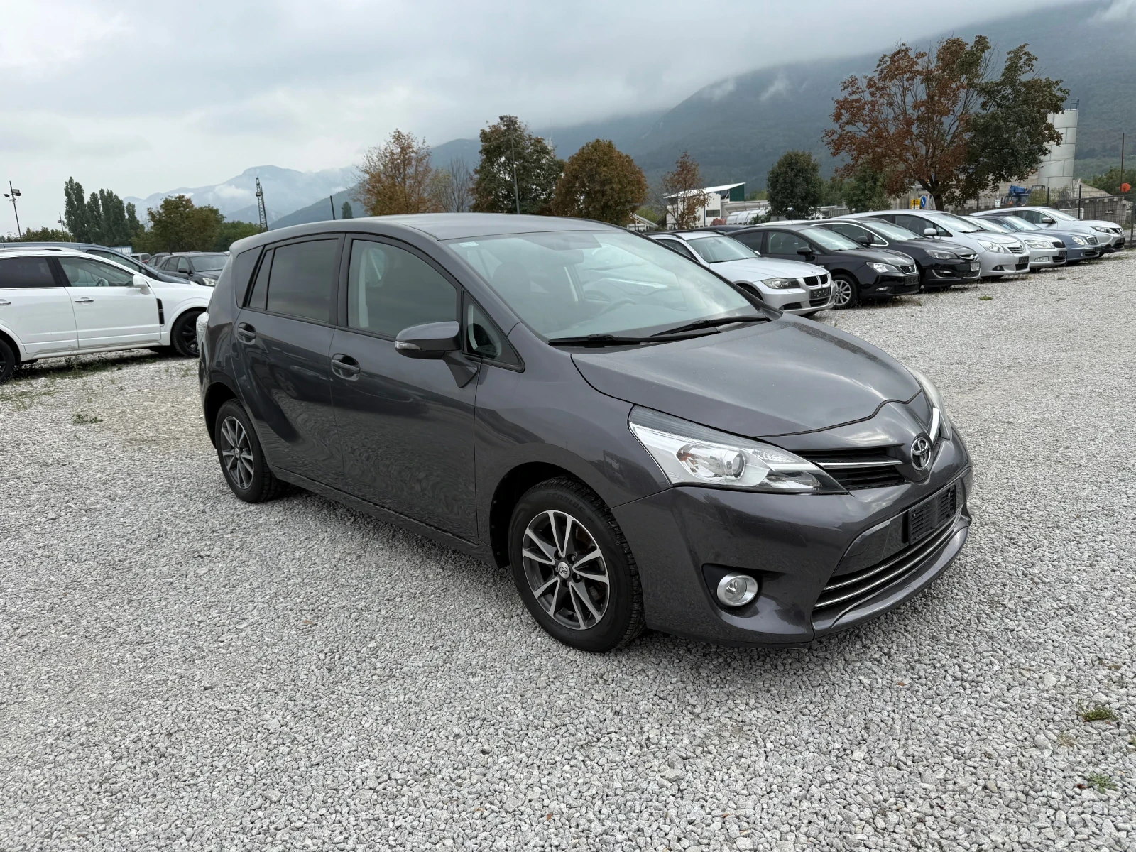 Toyota Verso 1.6i ИТАЛИЯ - изображение 2