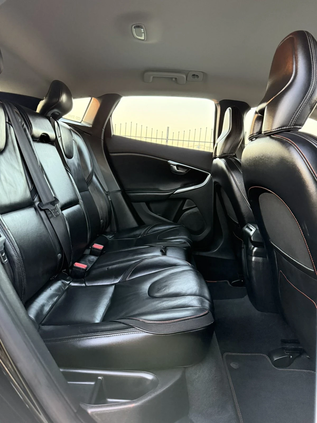 Volvo V40 Cross Country 2, 0tdi  | Mobile.bg   15