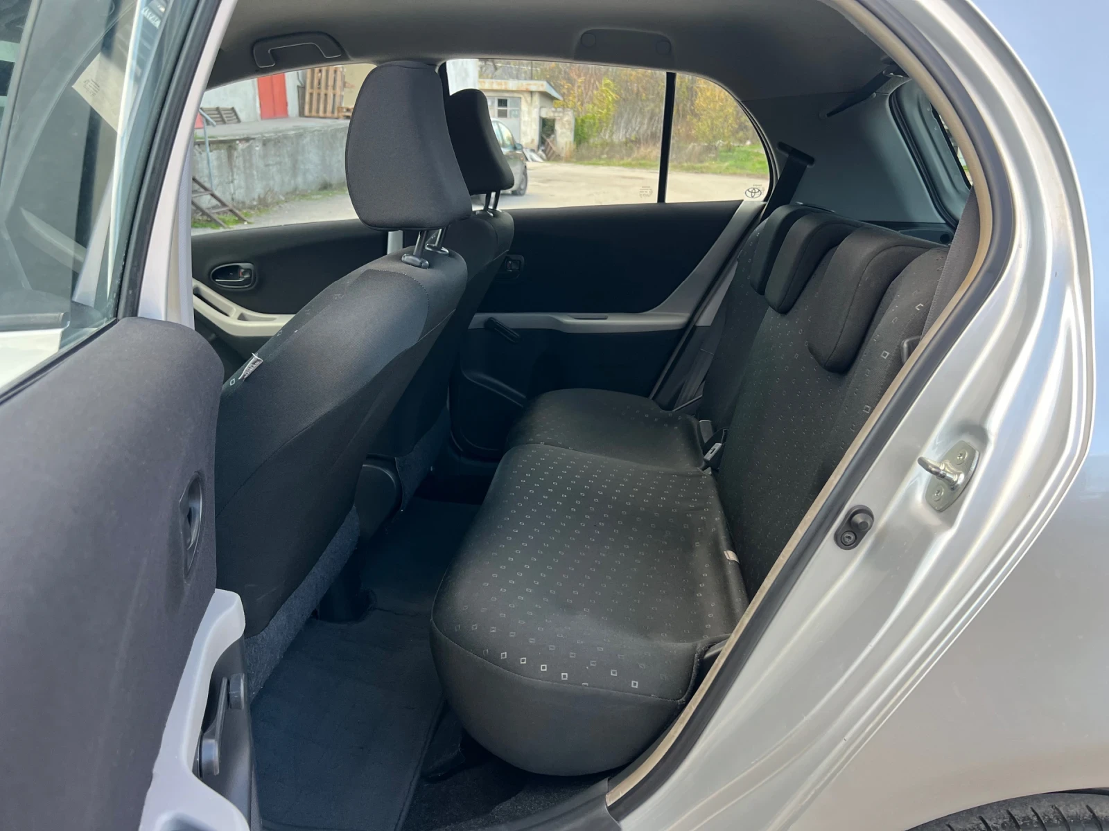 Toyota Yaris  | Mobile.bg   6