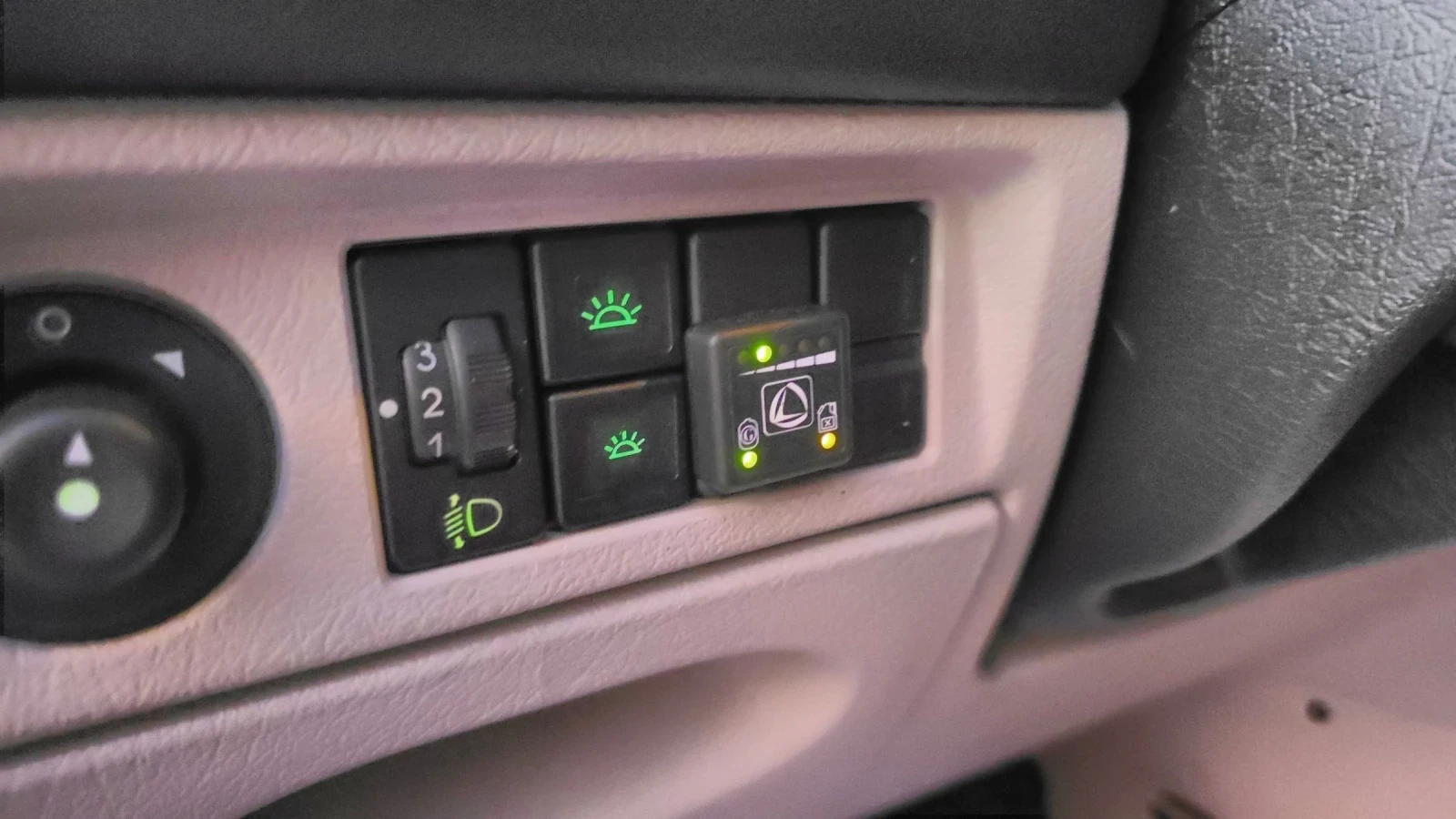 Citroen C4 Picasso 1.6i Газ - изображение 10