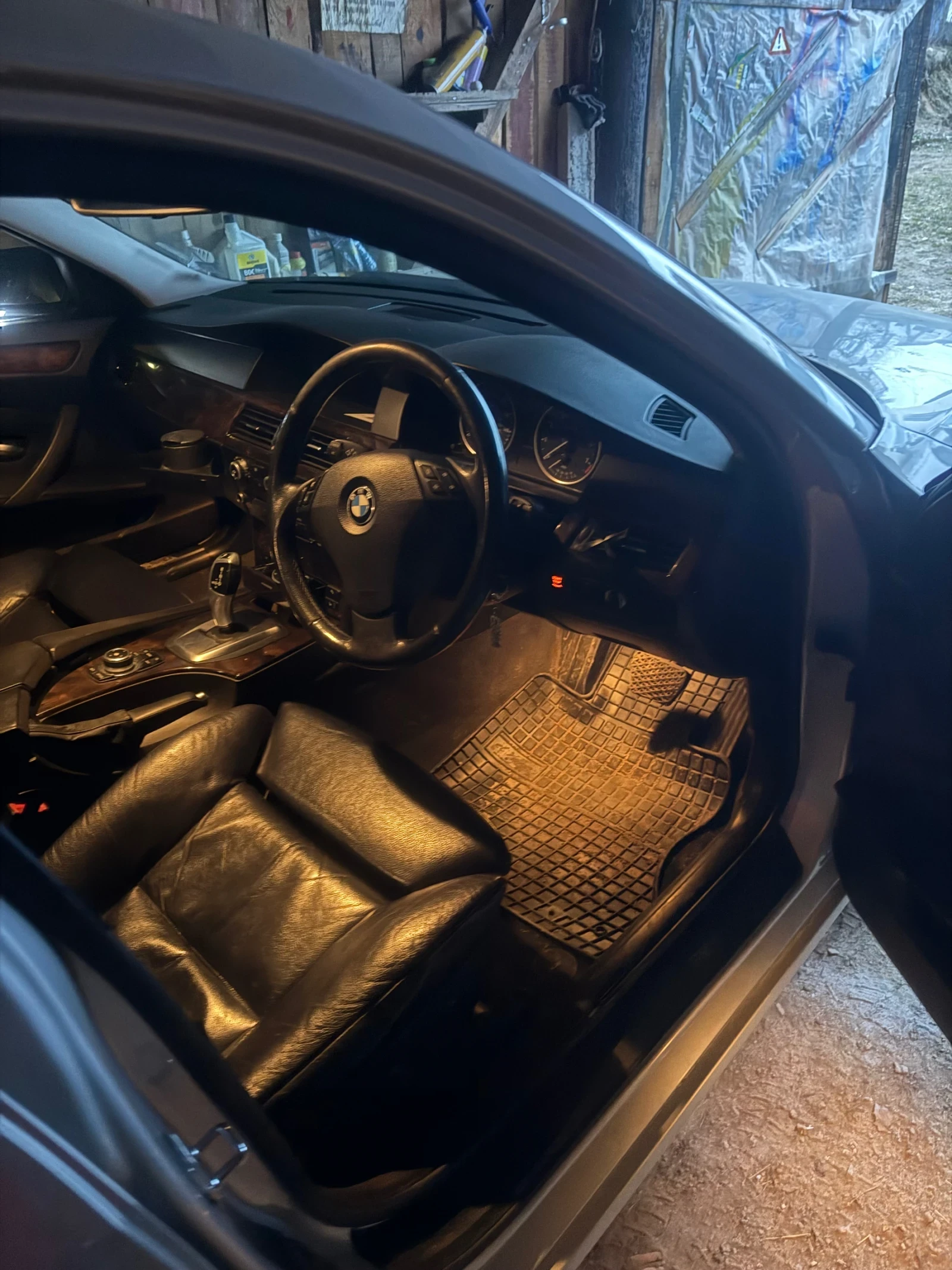 BMW 530E, снимка 3 - Автомобили и джипове - 53721026