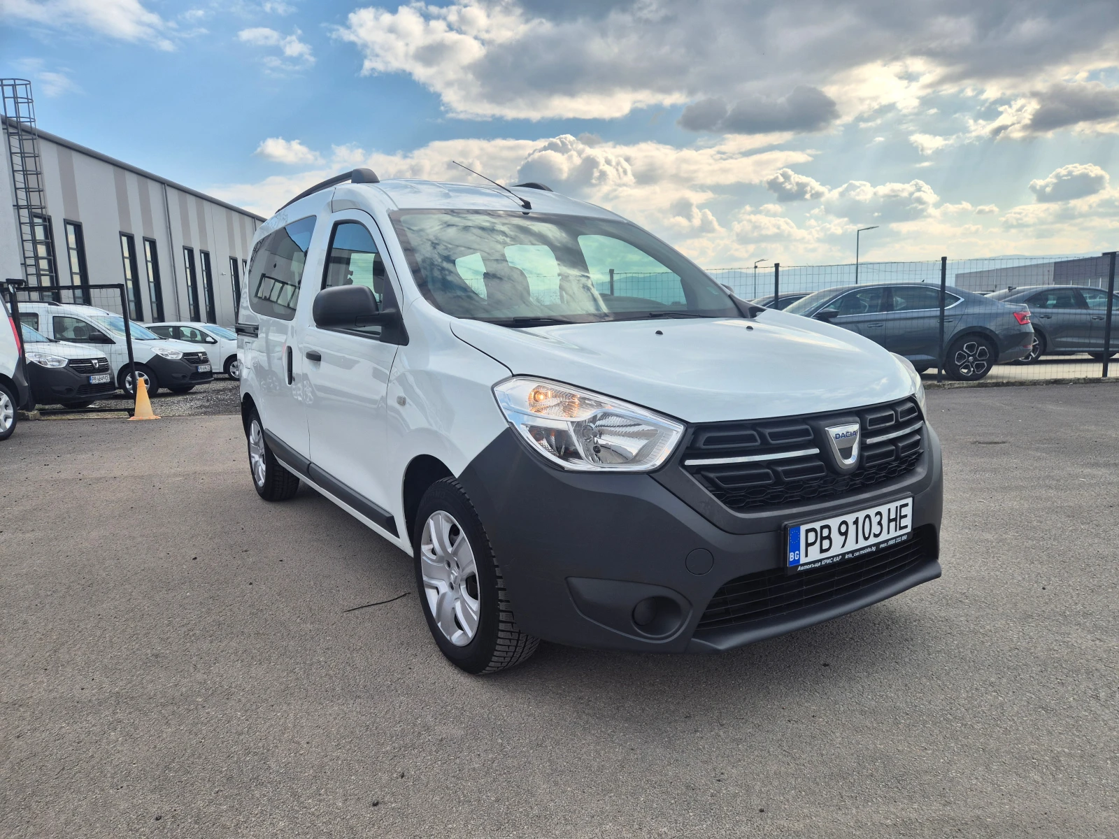 Dacia Dokker 1.5DCI 75кс., снимка 7 - Автомобили и джипове - 53974993