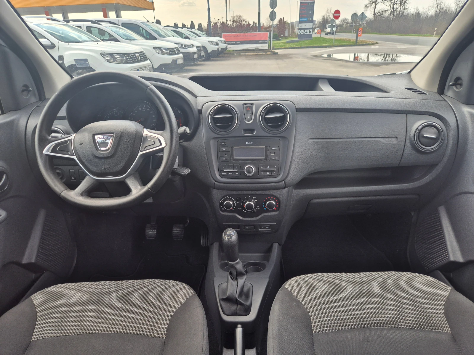 Dacia Dokker 1.5DCI 75кс., снимка 14 - Автомобили и джипове - 53974993