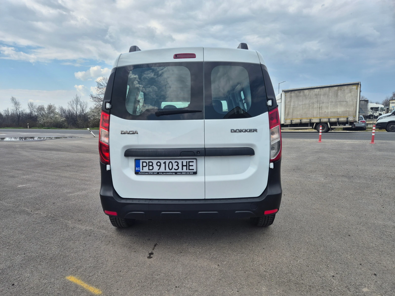 Dacia Dokker 1.5DCI 75кс., снимка 4 - Автомобили и джипове - 53974993