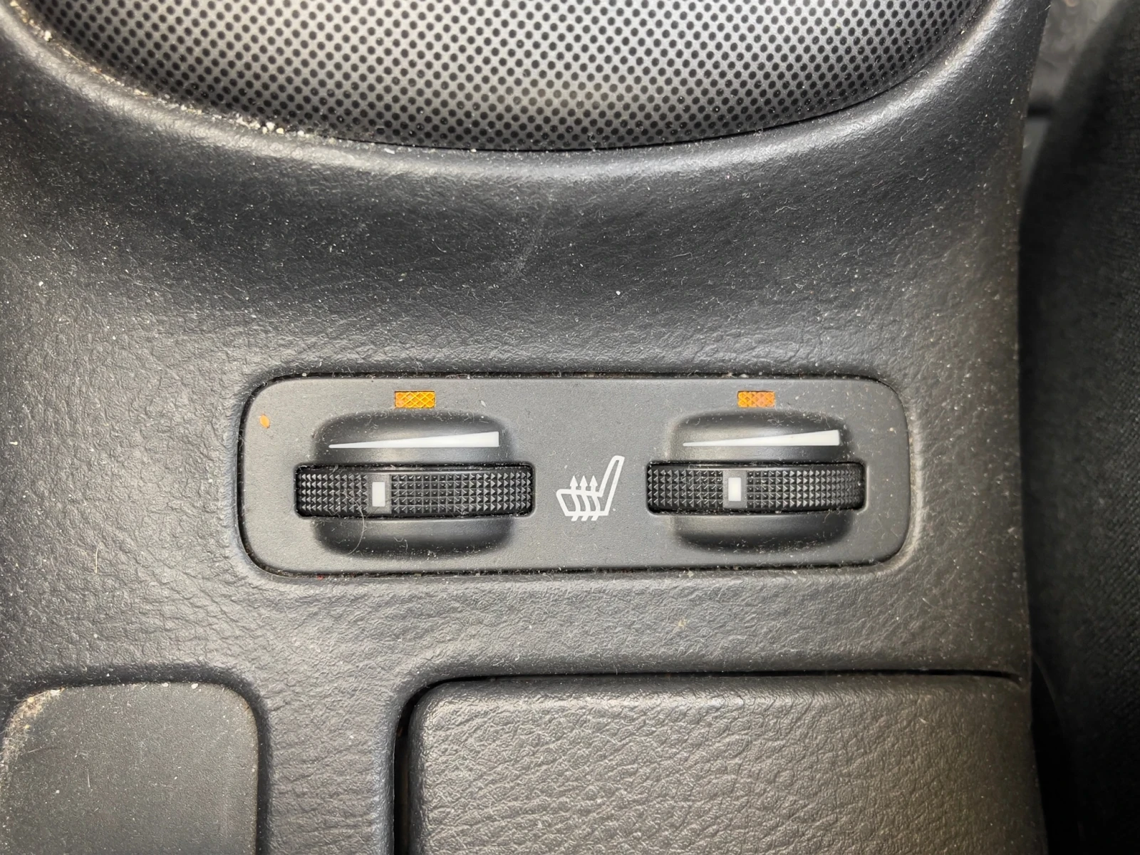 Toyota Avensis 1.8 VVTI, снимка 2 - Автомобили и джипове - 54178522