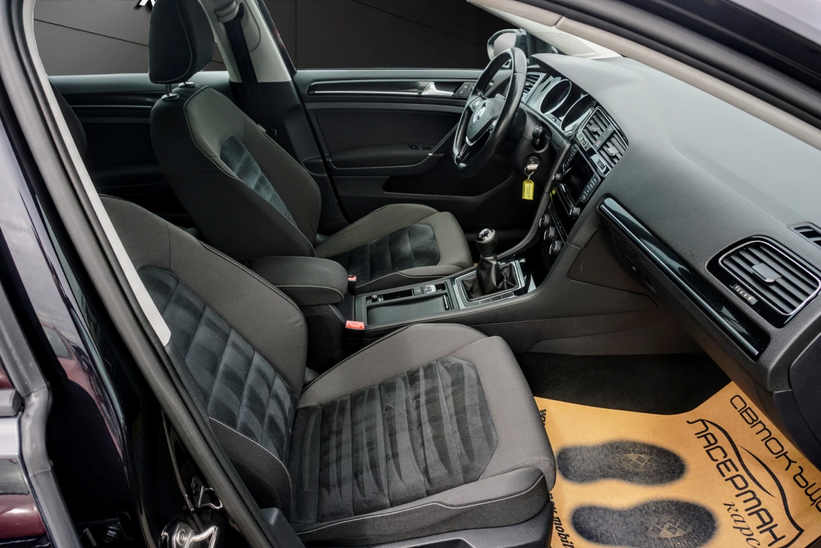 VW Golf 2.0TDI HIGHLINE , снимка 13 - Автомобили и джипове - 54228820