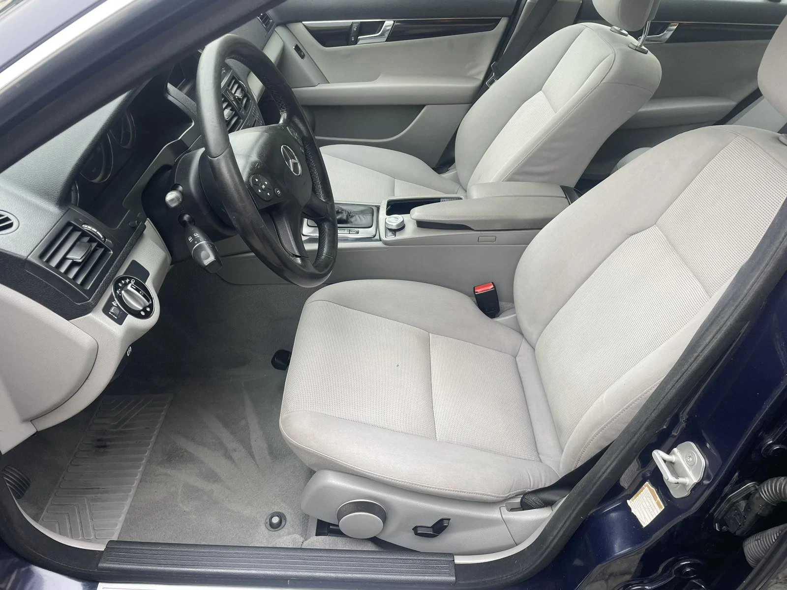 Mercedes-Benz C 220 CDI, 646 мотор, снимка 11 - Автомобили и джипове - 54572162