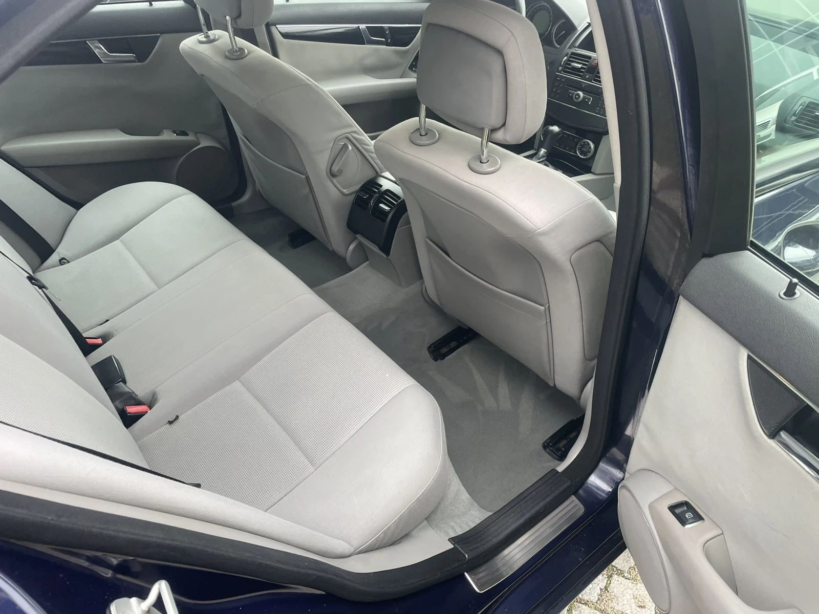 Mercedes-Benz C 220 CDI, 646 мотор, снимка 14 - Автомобили и джипове - 54572162