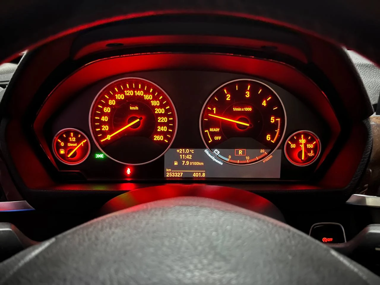 BMW 320 ВИДЕО/АВТОМАТ/HARMAN/АМБИЕНТ/БЕЗ ЗАБЕЛЕЖКА!!!, снимка 11 - Автомобили и джипове - 54623234