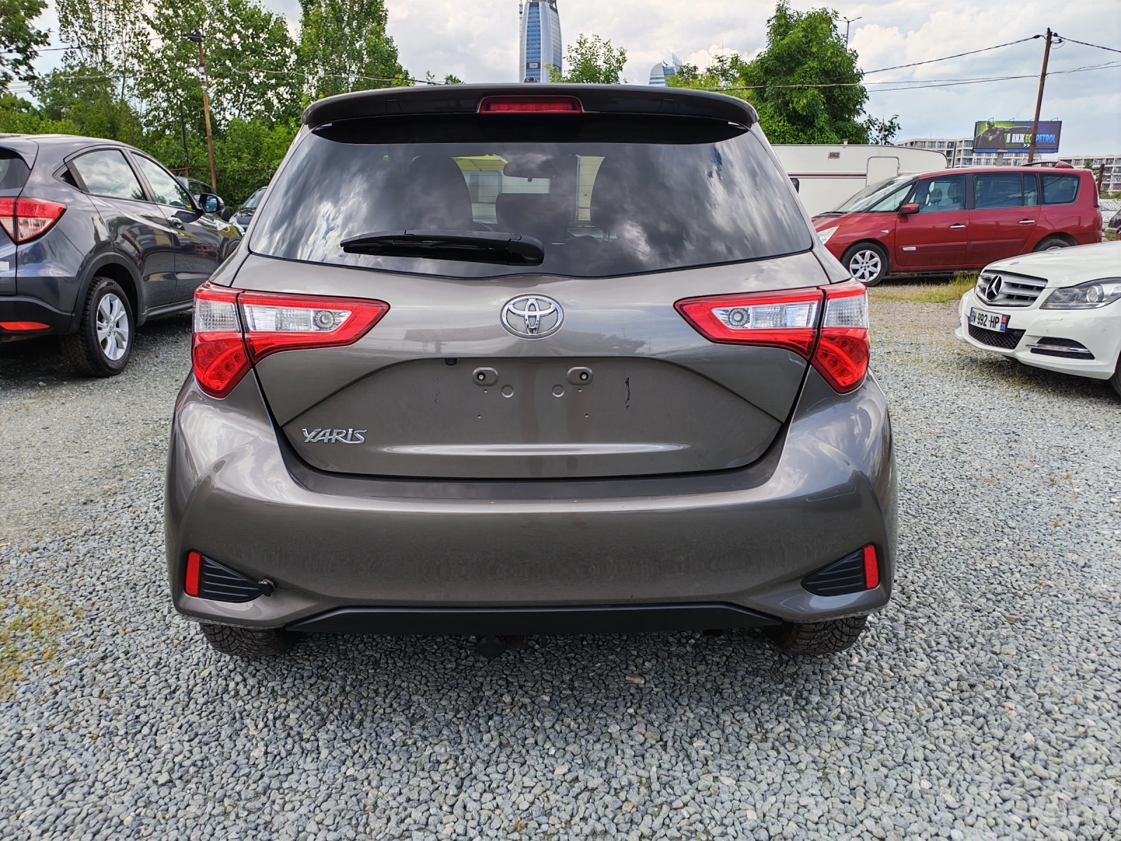 Toyota Yaris 1.5 , снимка 4 - Автомобили и джипове - 54763565