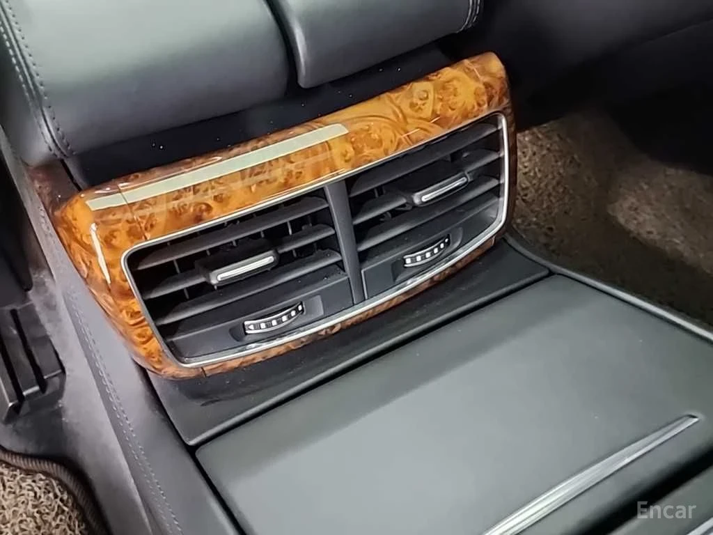 Audi A8 W12* ДИСТРОНИК* ОБДУХ* B AND O* 360* TV, снимка 12 - Автомобили и джипове - 54822174