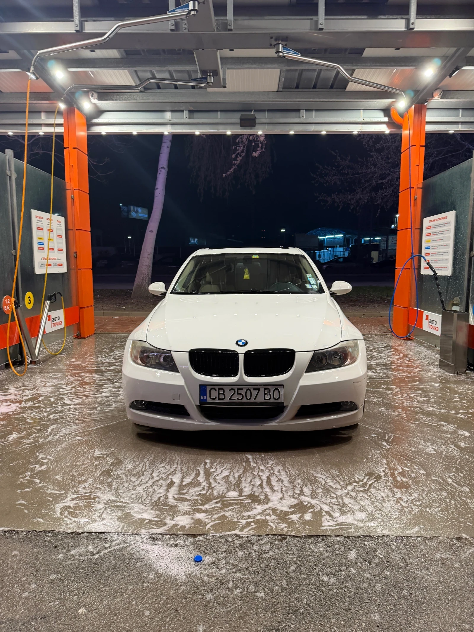 BMW 330