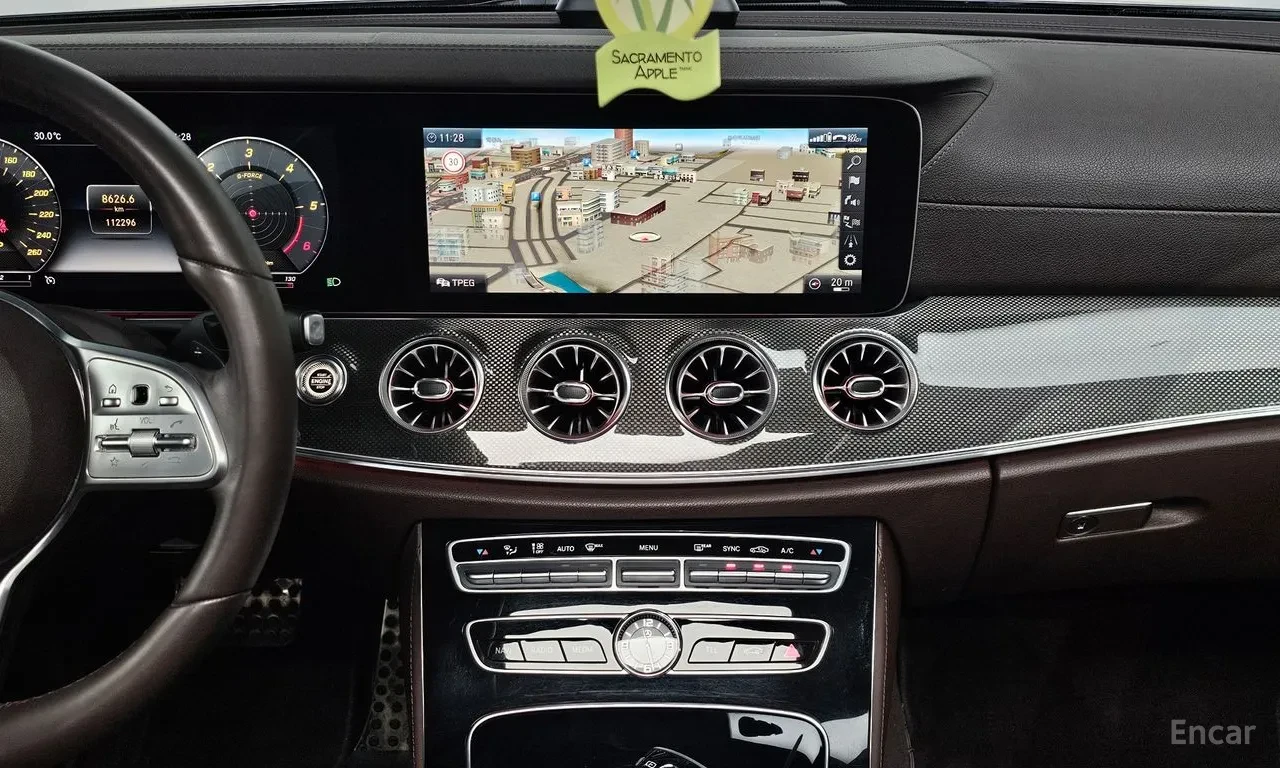 Mercedes-Benz CLS 300 AMG-line, снимка 12 - Автомобили и джипове - 55405601