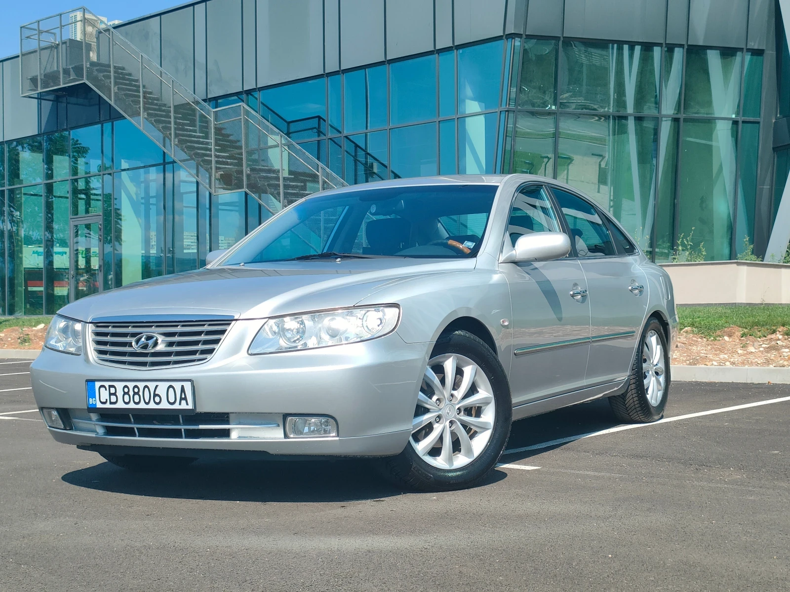 Hyundai Grandeur 3.3 V6 229000 км, снимка 3 - Автомобили и джипове - 56037839