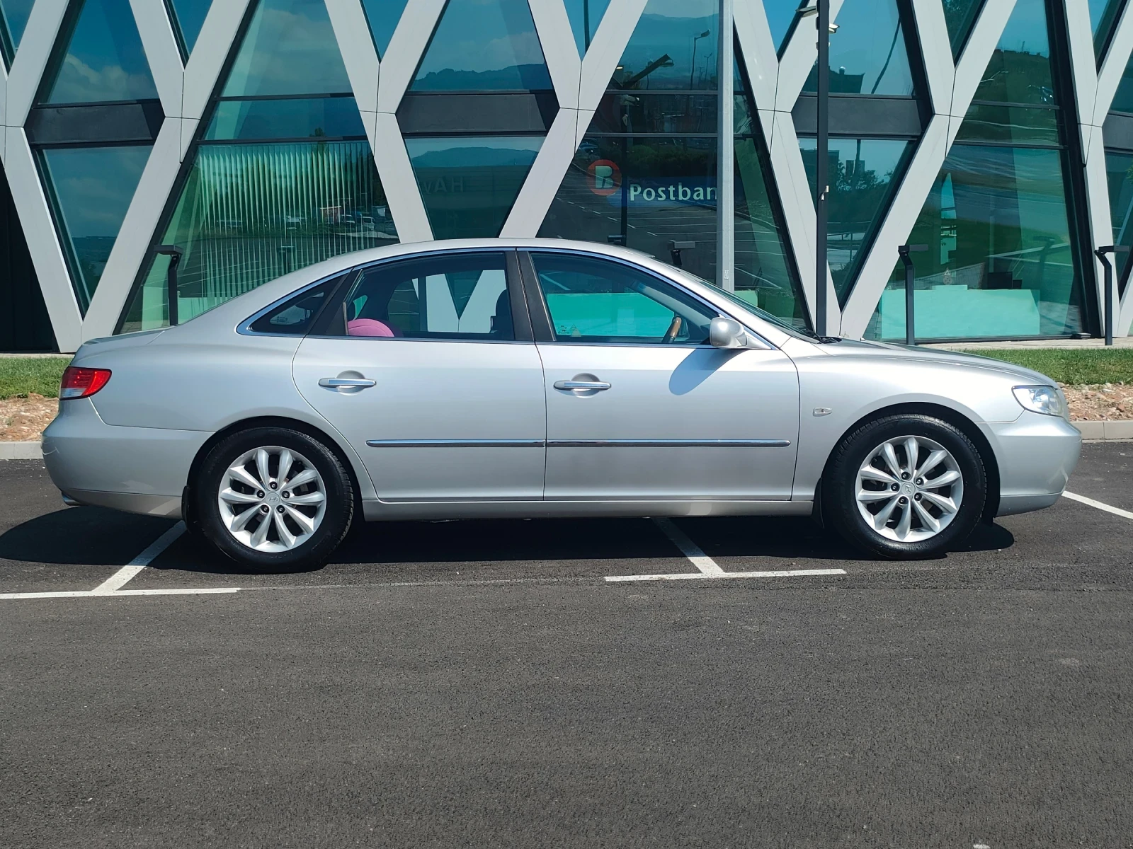 Hyundai Grandeur 3.3 V6 229000 км, снимка 8 - Автомобили и джипове - 56037839