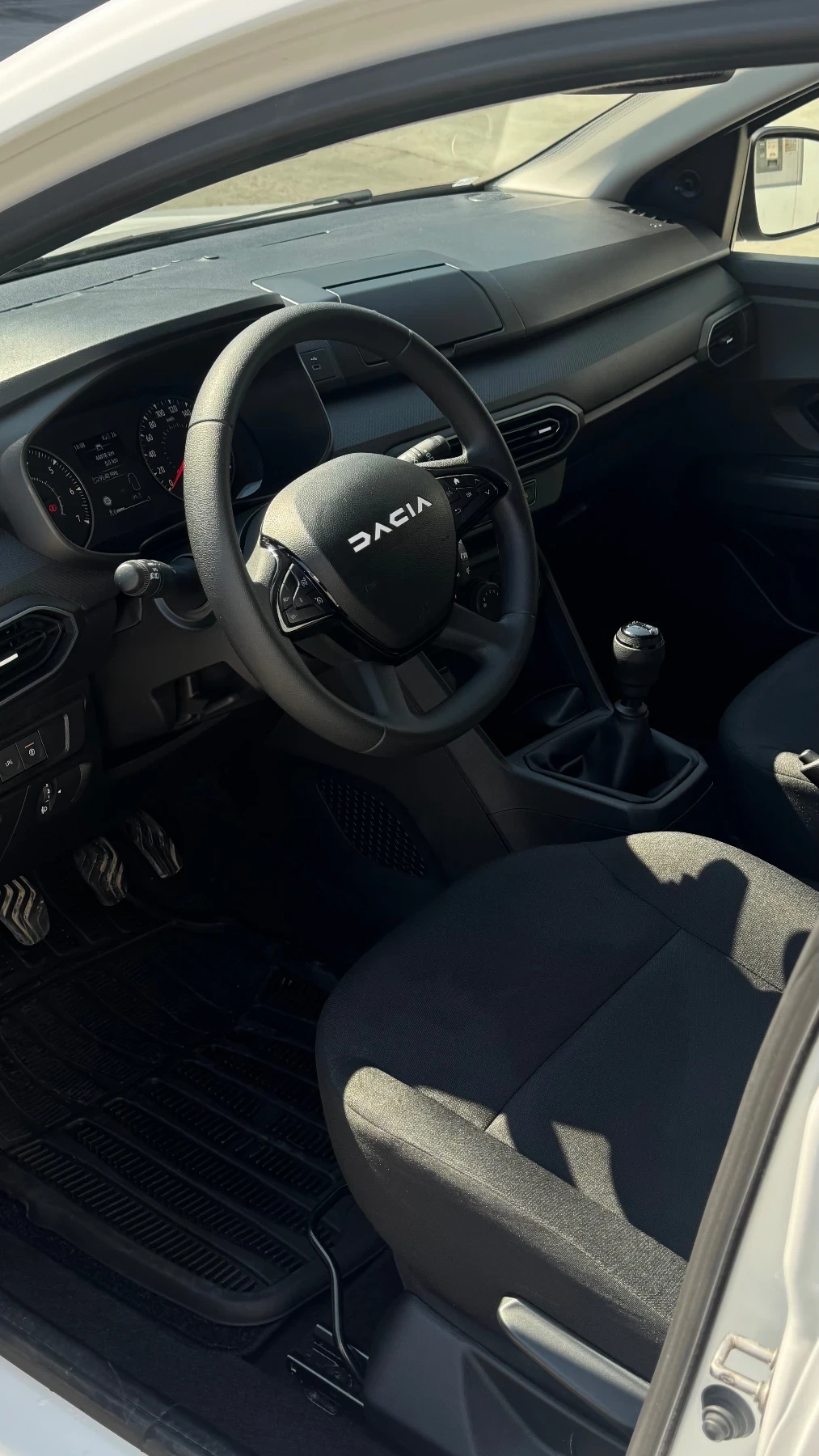 Dacia Jogger ESSENTIAL 6+ 1  | Mobile.bg � ����������� 9