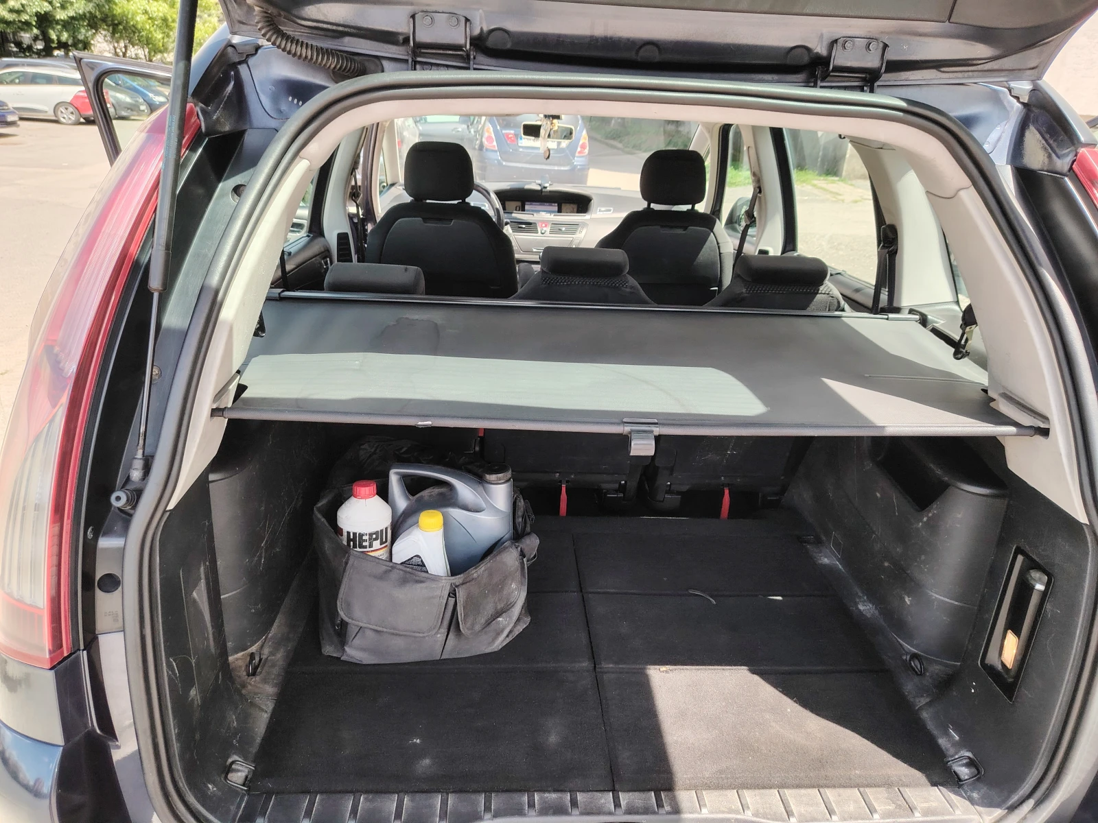 Citroen Grand C4 Picasso, снимка 15 - Автомобили и джипове - 56274120