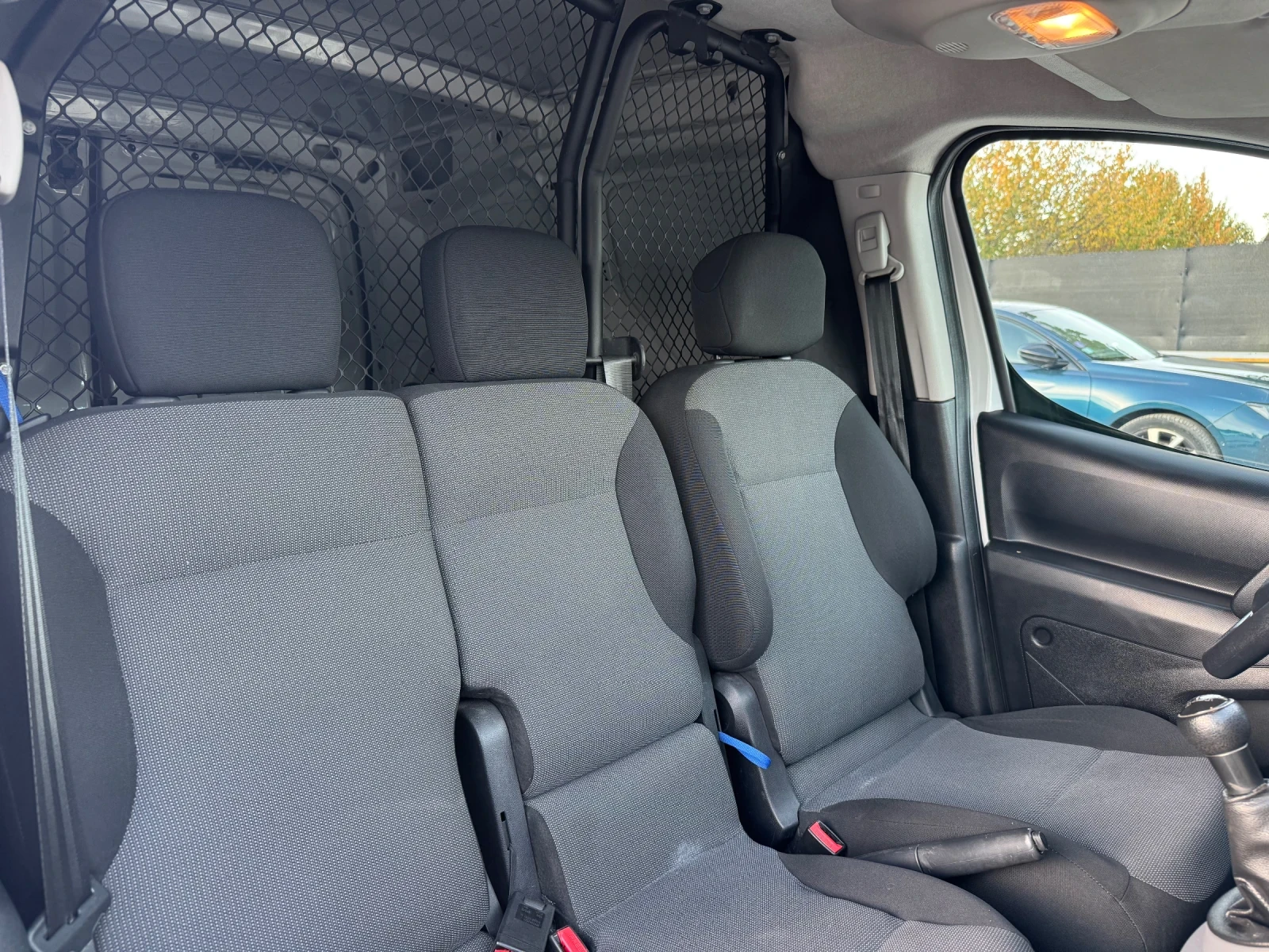 Peugeot Partner 1.6 BlueHdi Facelift /СОБСТВЕН ЛИЗИНГ/, снимка 14 - Автомобили и джипове - 56598566
