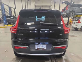 Volvo XC40 Momentum  CARFAX, снимка 4