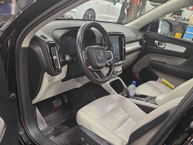 Volvo XC40 Momentum  CARFAX - 13900 € / 27186.04 лв. - 32155451 5