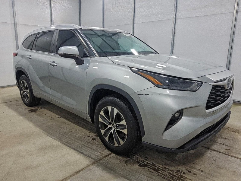 Toyota Highlander L* DISTRONIC* 8 МЕСТНА* KEYLESS* LED* , снимка 4 - Автомобили и джипове - 52740560