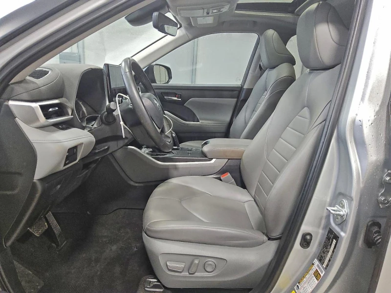 Toyota Highlander L* DISTRONIC* 8 МЕСТНА* KEYLESS* LED* , снимка 7 - Автомобили и джипове - 52740560