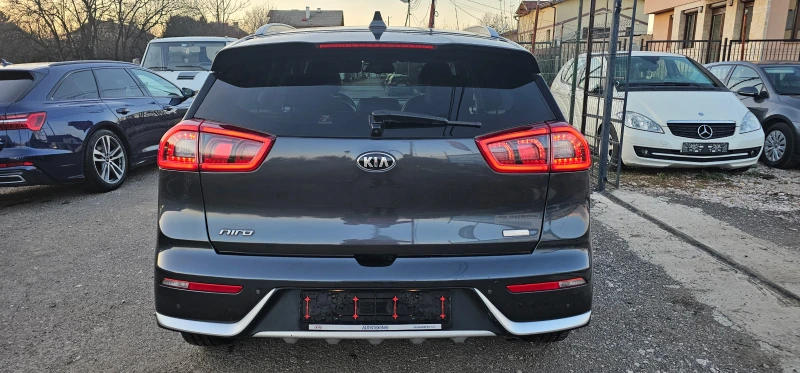 Kia Niro 1.6i Hybrid 105кс 2019г, снимка 7 - Автомобили и джипове - 52759511