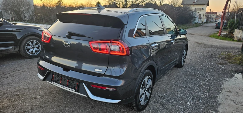 Kia Niro 1.6i Hybrid 105кс 2019г, снимка 6 - Автомобили и джипове - 52759511