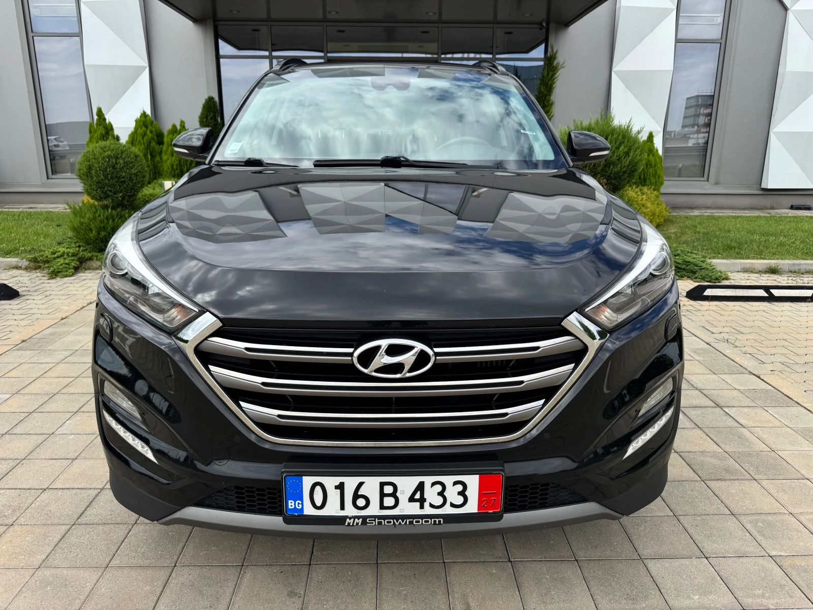 Hyundai Tucson PREMIUM-4X4-ОБДУХВАНЕ-ПАНОРАМА-КАМЕРА-ПАМЕТ- - изображение 2