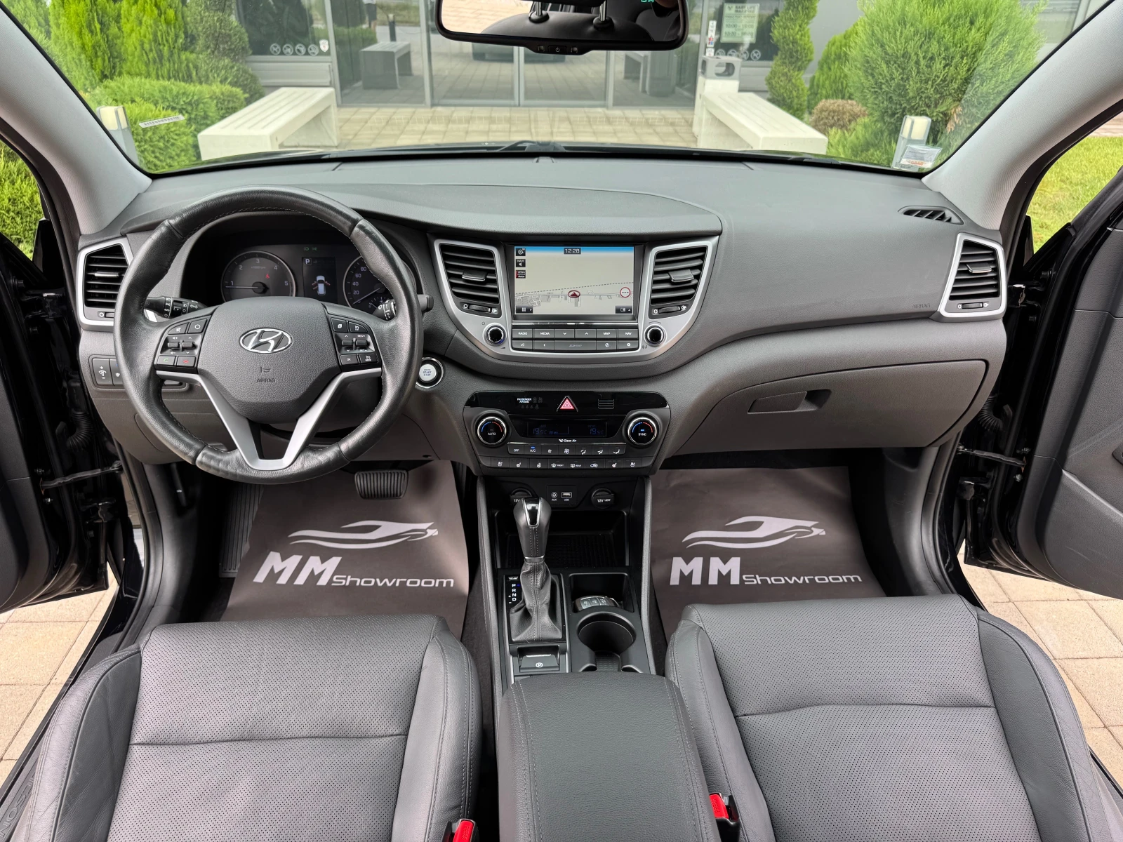 Hyundai Tucson PREMIUM-4X4-ОБДУХВАНЕ-ПАНОРАМА-КАМЕРА-ПАМЕТ- - изображение 10