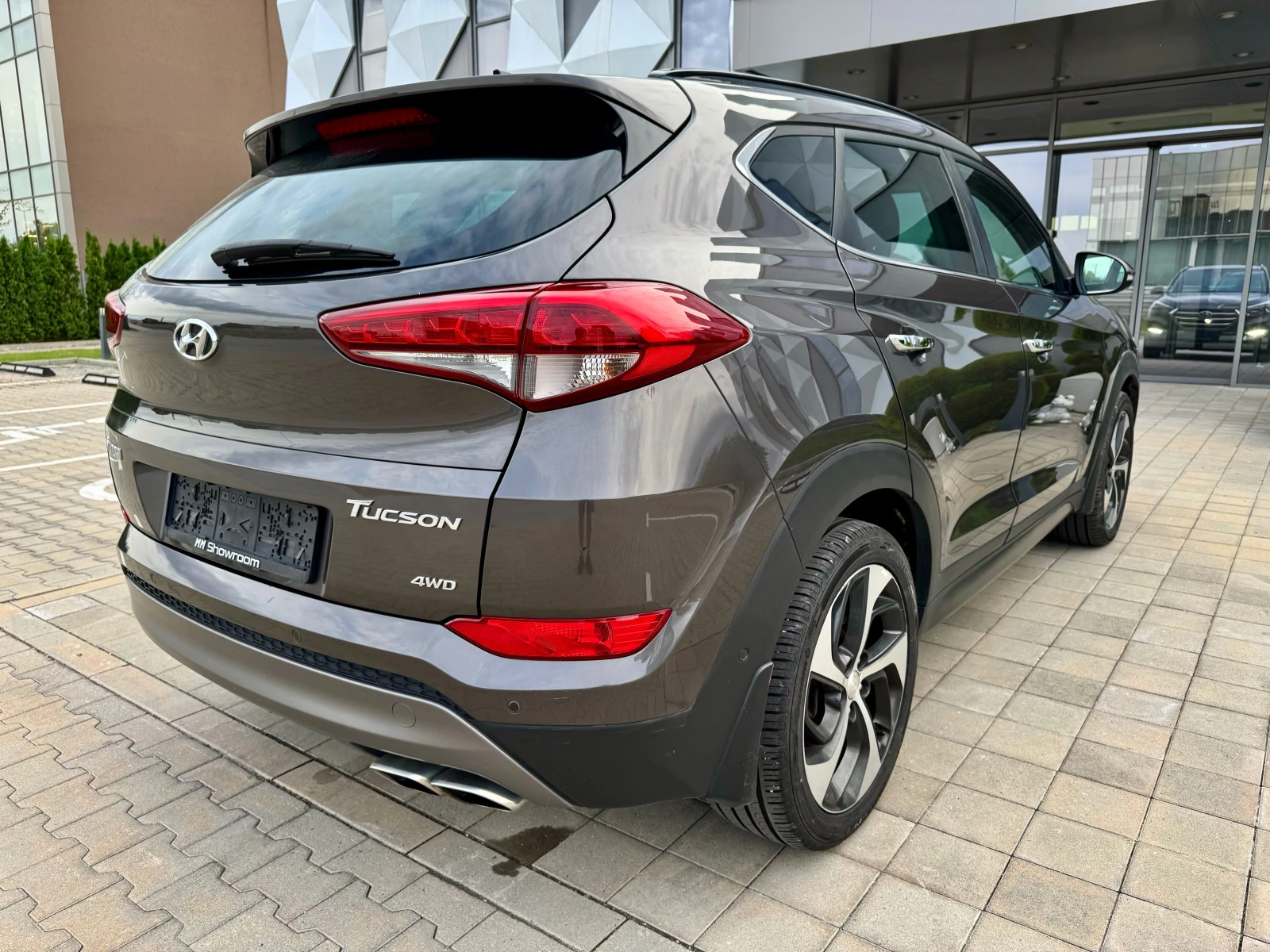 Hyundai Tucson PREMIUM-4X4-ОБДУХВАНЕ-ПАНОРАМА-КАМЕРА-ПАМЕТ- - изображение 5