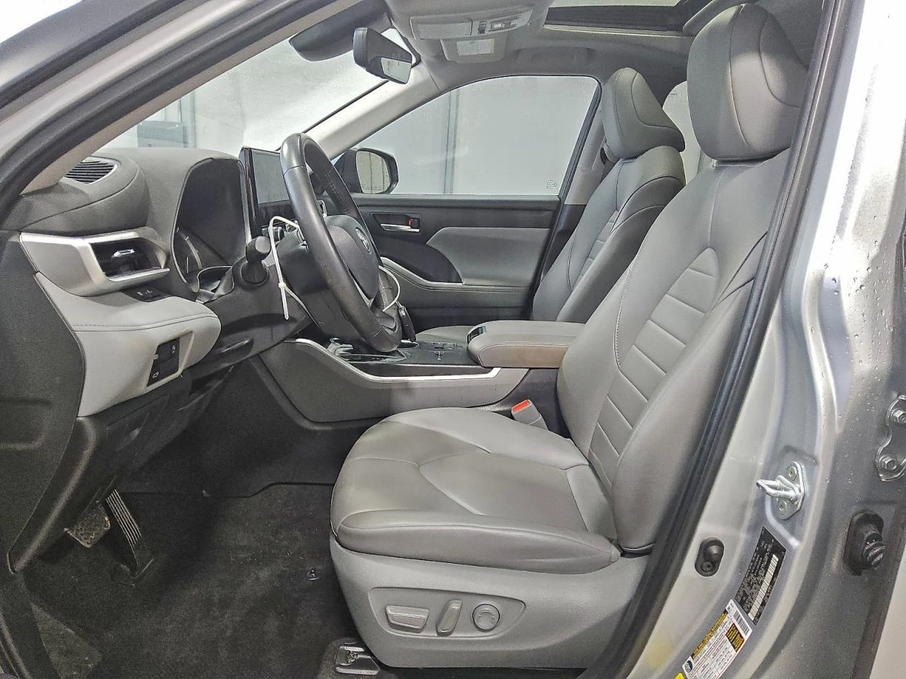 Toyota Highlander L* DISTRONIC* 8 МЕСТНА* KEYLESS* LED*  - изображение 7