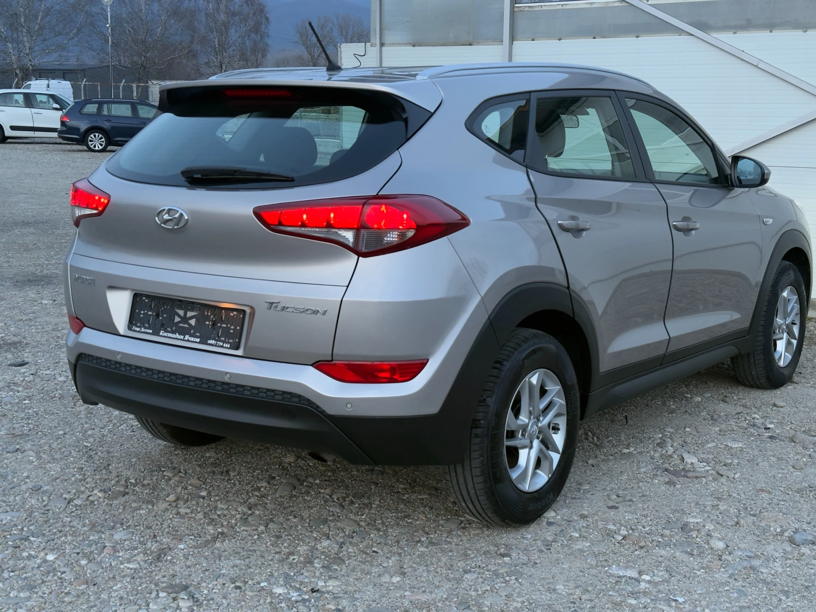 Hyundai Tucson 1.7 CRDI 169000km/Собствен лизинг - изображение 4