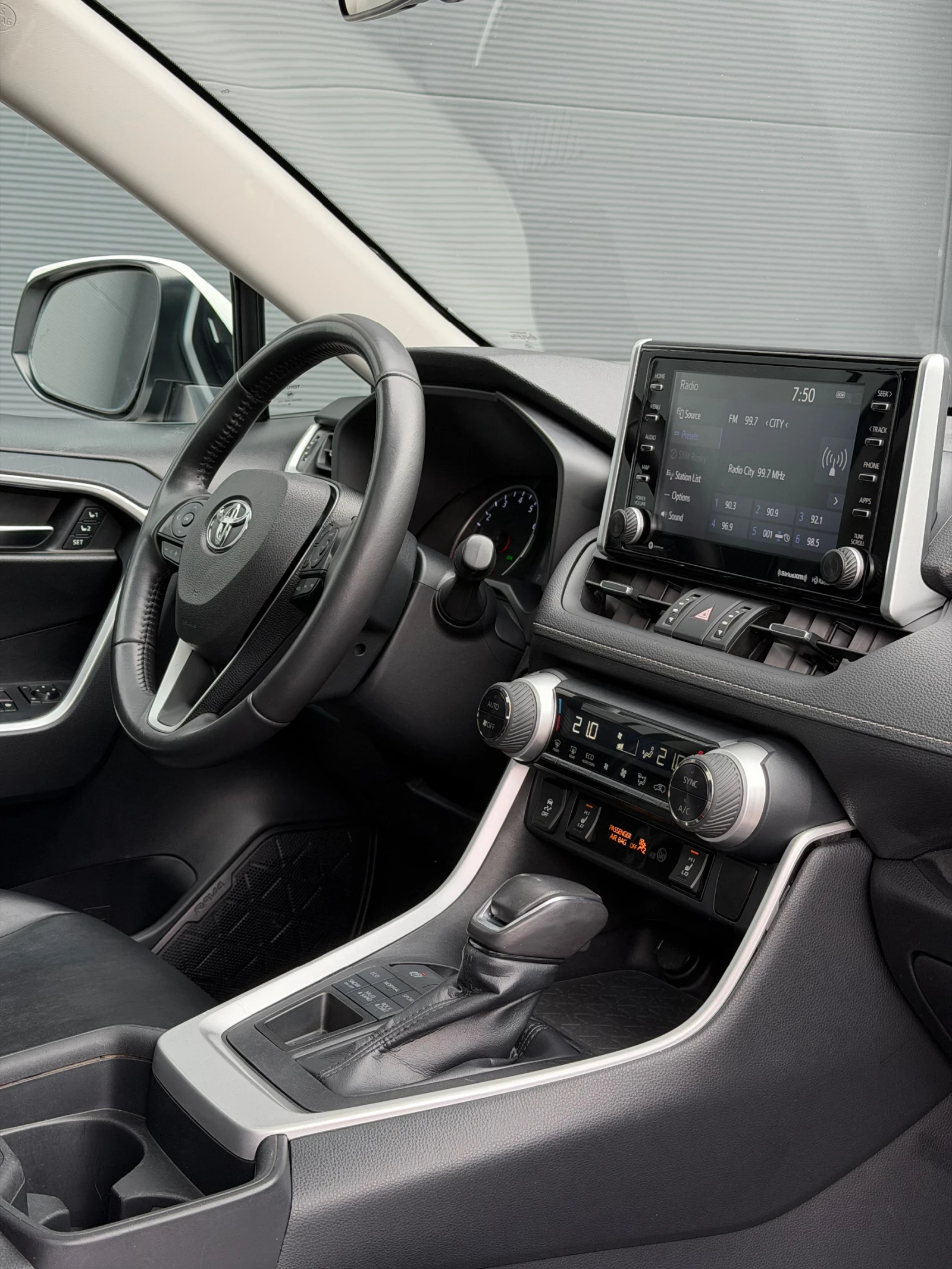 Toyota Rav4 2.5* AWD, снимка 9 - Автомобили и джипове - 53906448