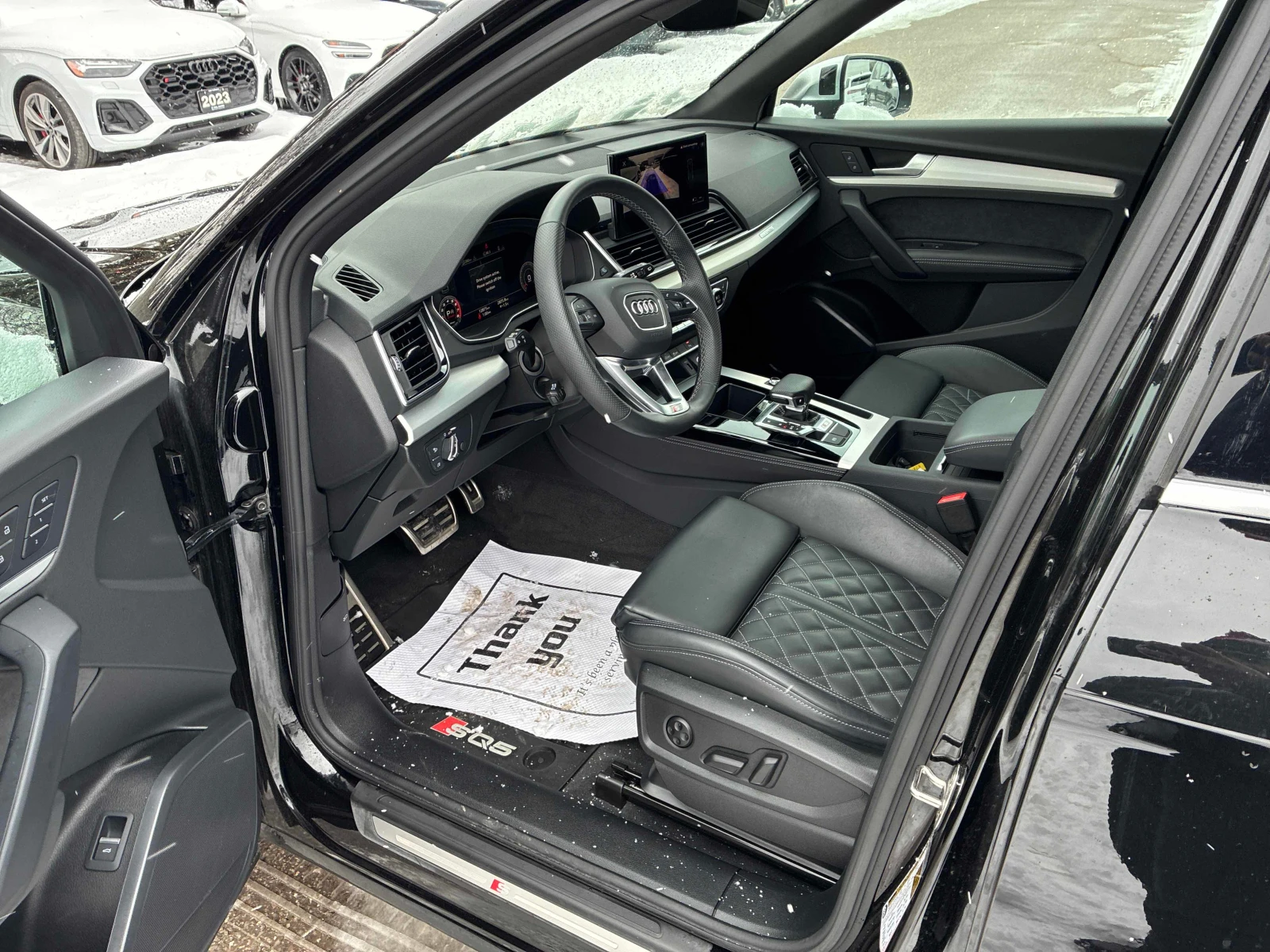 Audi SQ5 * * CARFAX * * АВТО КРЕДИТ * * , снимка 8 - Автомобили и джипове - 53937434