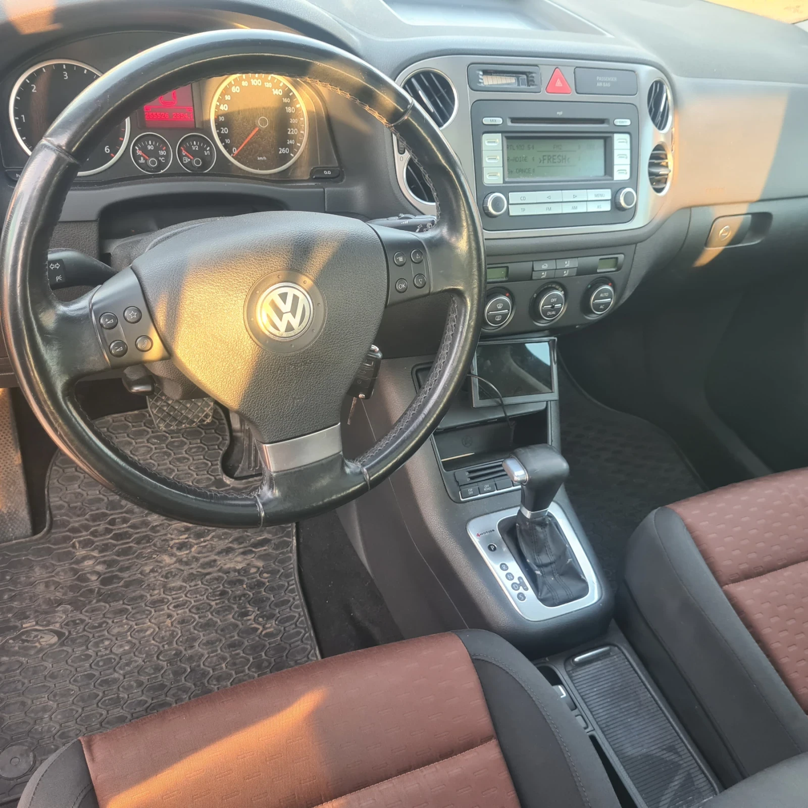 VW Tiguan 4 motion italia, снимка 11 - Автомобили и джипове - 53992196