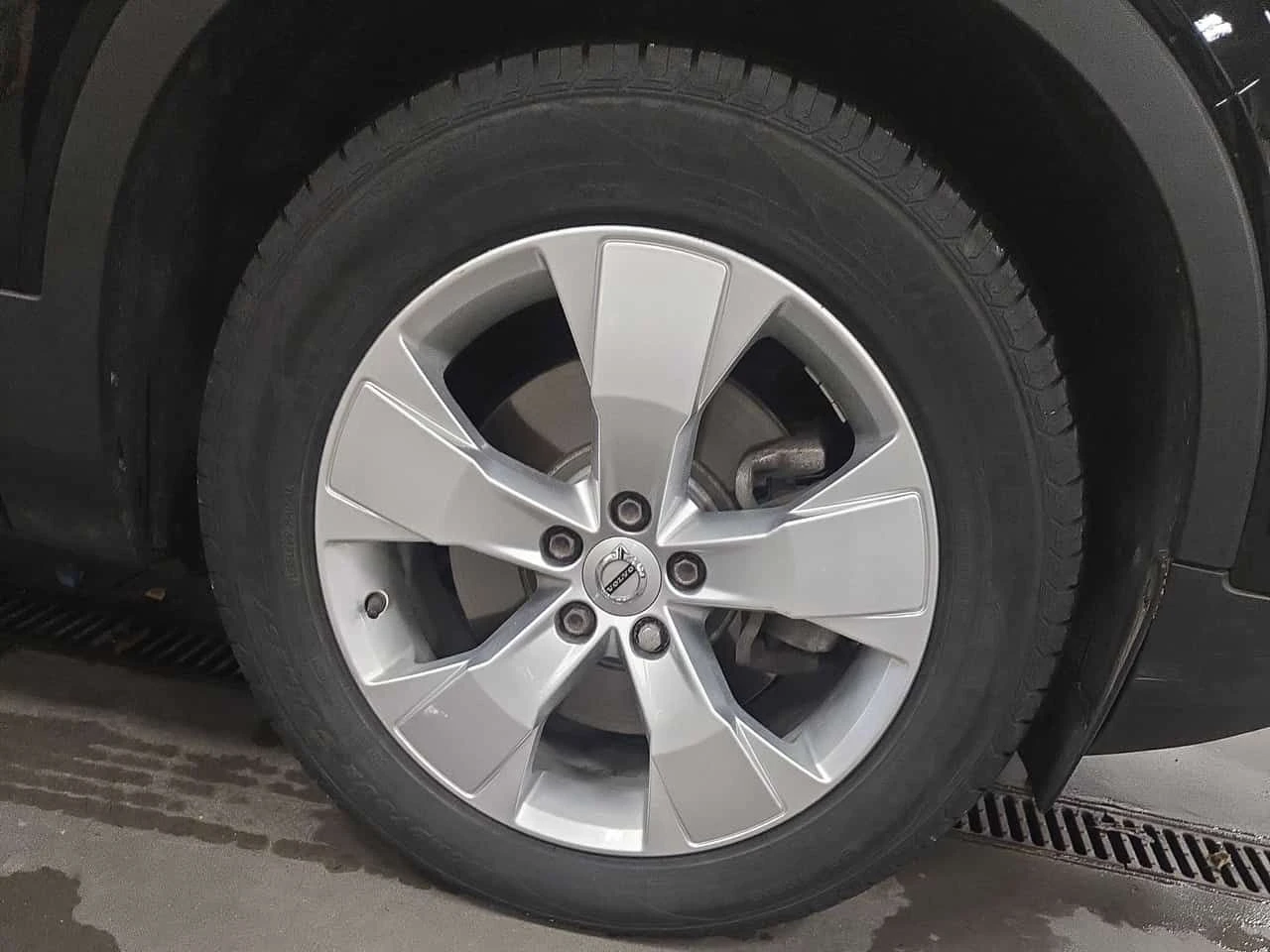 Volvo XC40 Momentum  CARFAX, снимка 7 - Автомобили и джипове - 54014855