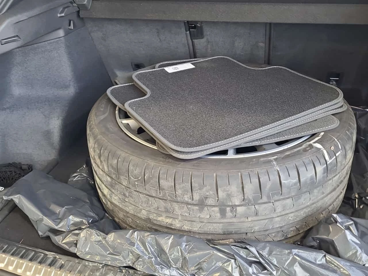 Audi Q3 * S LINE * ПАНОРАМА* ПОДГРЕВ* , снимка 6 - Автомобили и джипове - 54034313