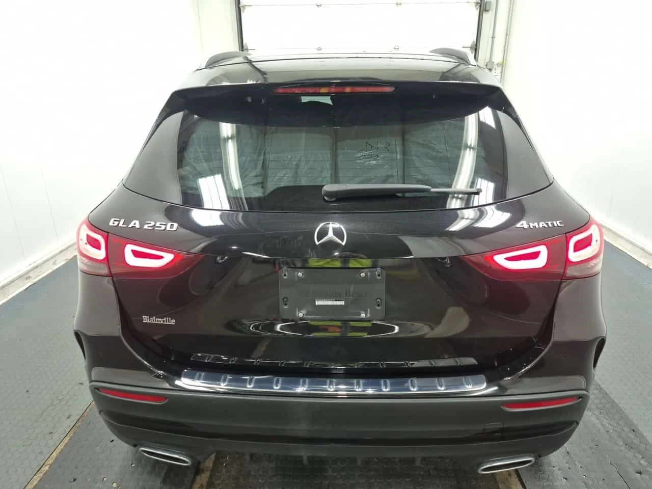 Mercedes-Benz GLA 250 /DISTRONIC/CARFAX/360, снимка 4 - Автомобили и джипове - 54156681