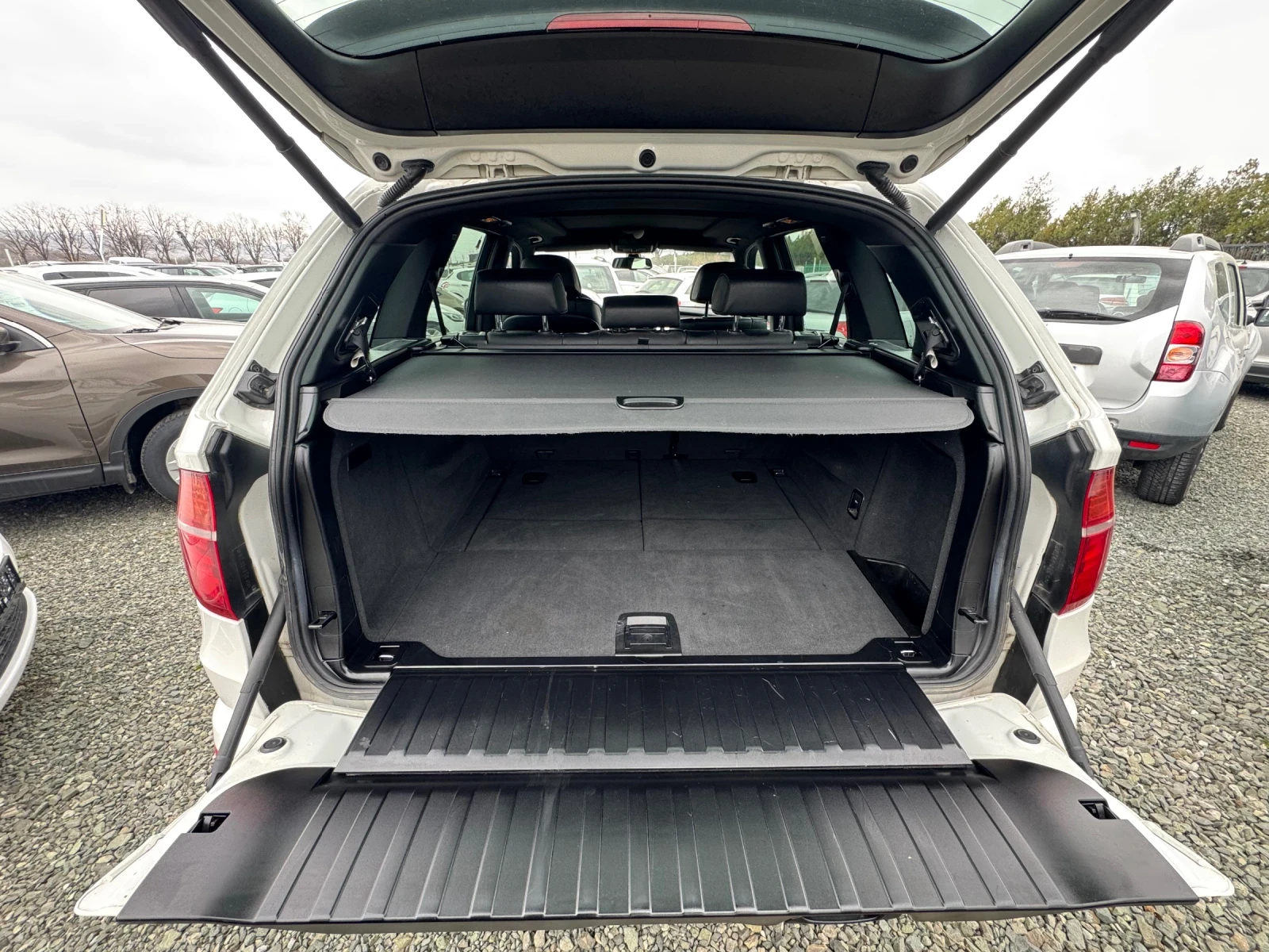 BMW X5 4.0D, снимка 11 - Автомобили и джипове - 54253018