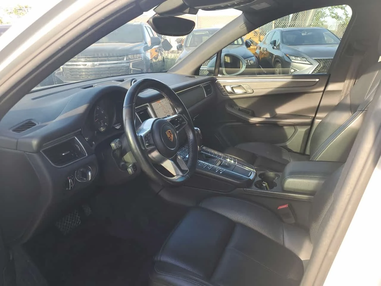 Porsche Macan * AWD * CARFAX * ПАНО * ОБДУХВАНЕ, снимка 5 - Автомобили и джипове - 55015507