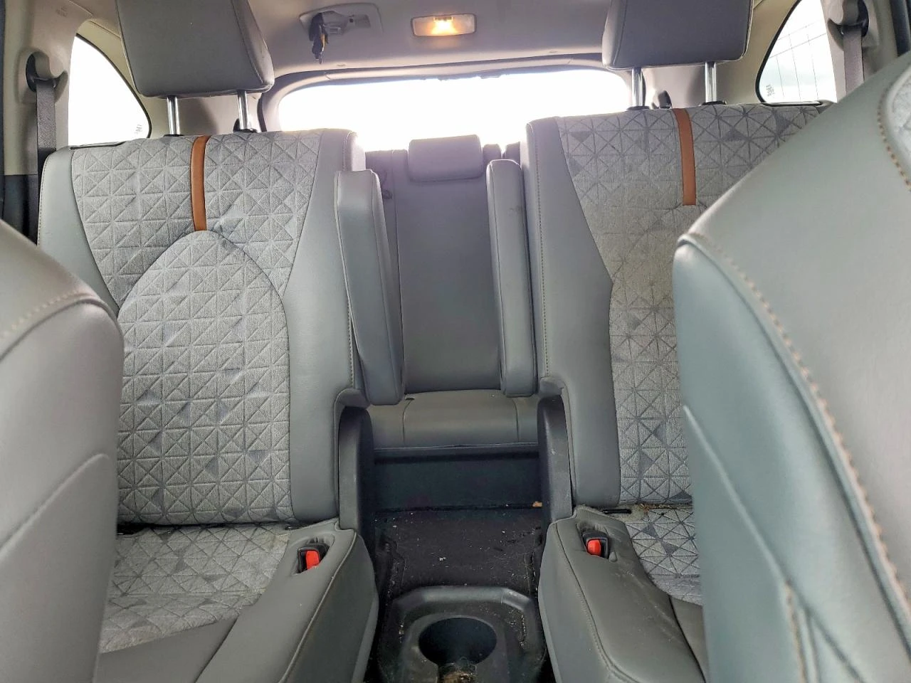 Toyota Highlander HYBRID BRONZE EDITION!FULL!, снимка 10 - Автомобили и джипове - 55086307
