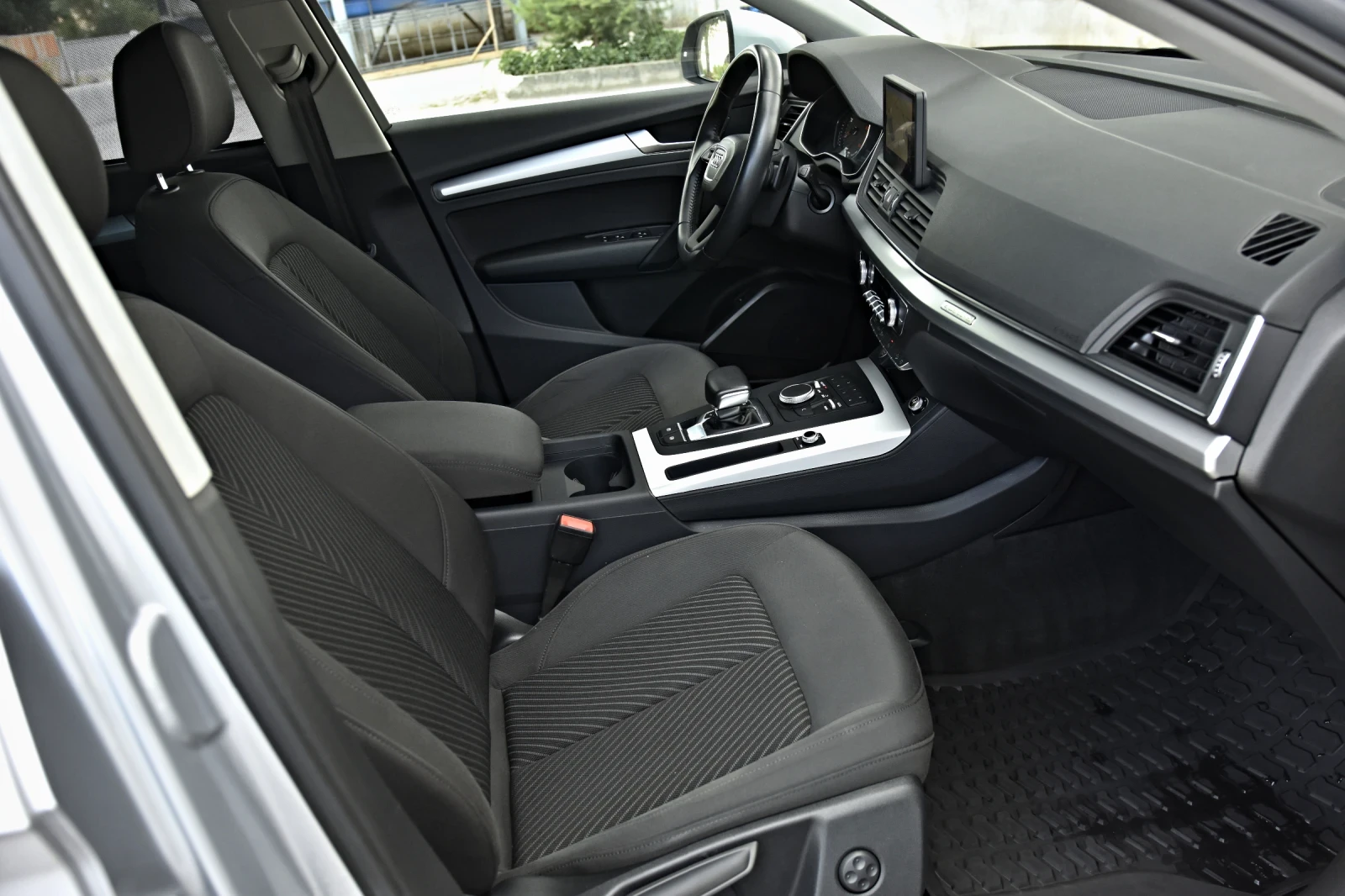 Audi Q5 2.0TDI S-LINE LED LIGHT FULL NOV, снимка 14 - Автомобили и джипове - 55173550