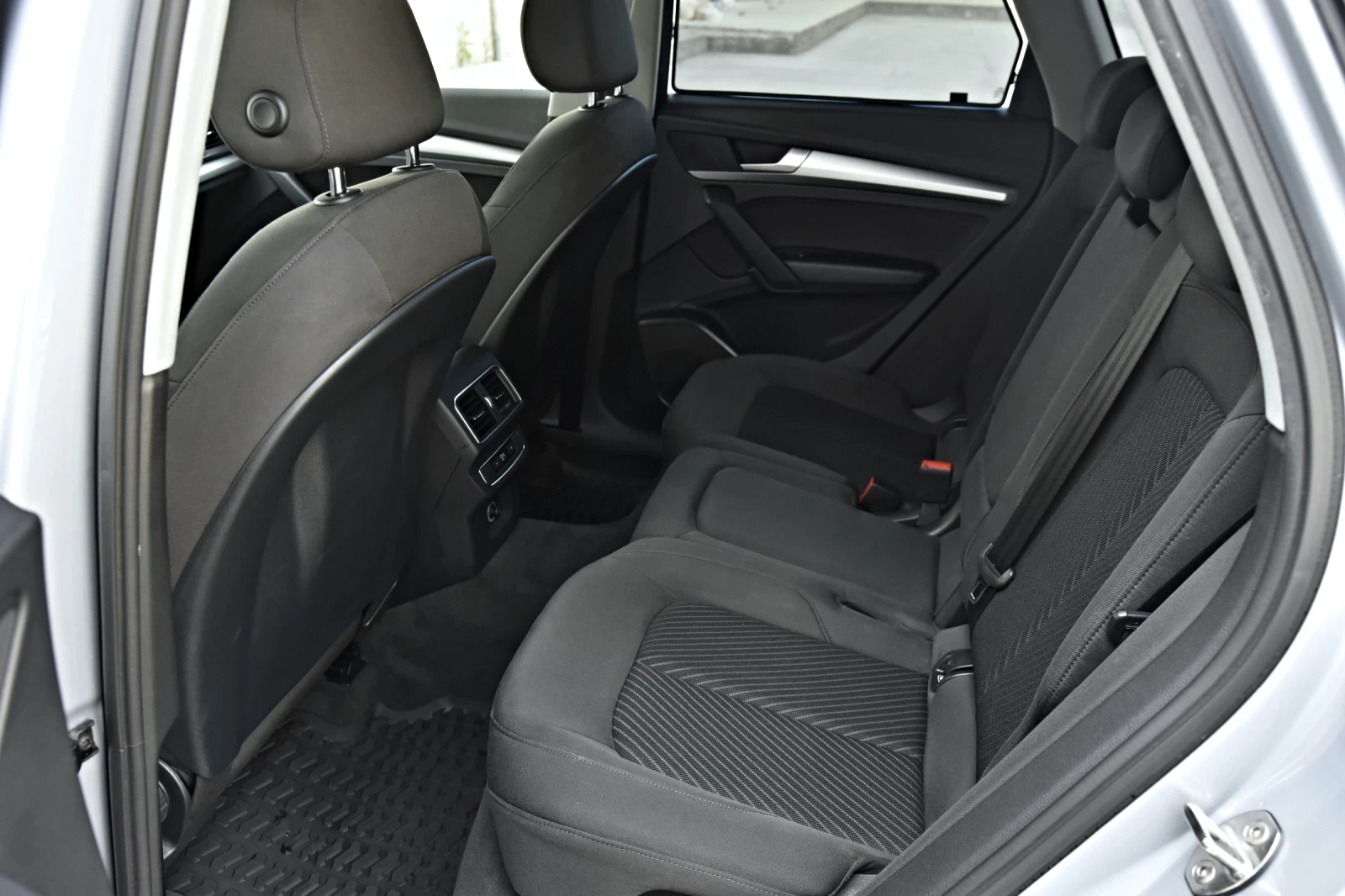 Audi Q5 2.0TDI S-LINE LED LIGHT FULL NOV, снимка 16 - Автомобили и джипове - 55173550